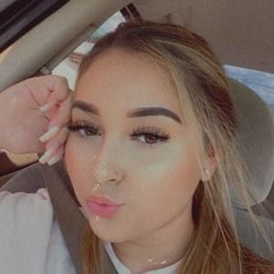 Meet your Posher, Evalynn